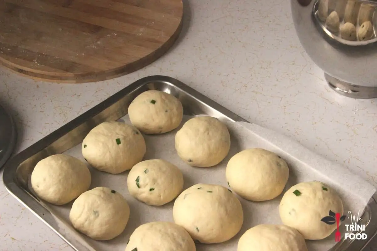roll out dinner rolls