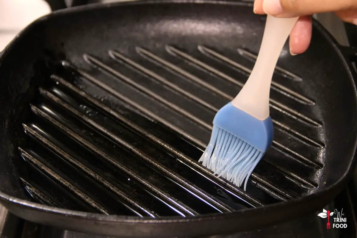brush grill pan with oil