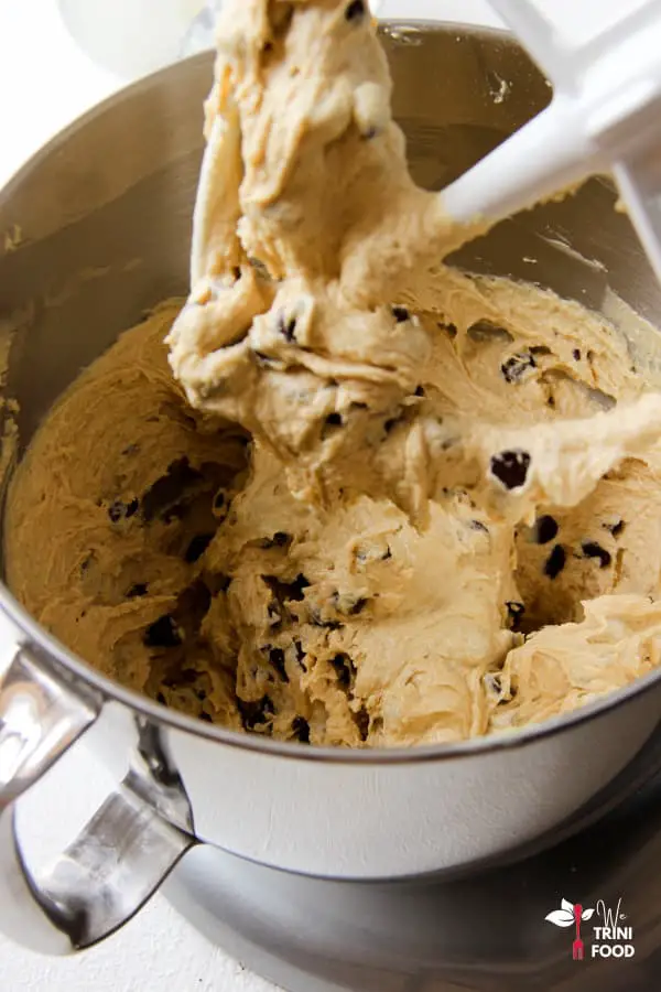add chocolate chips to sour cream cookies