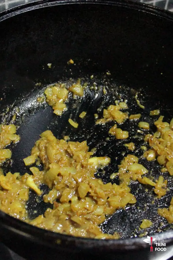 cooked curry powder to paste