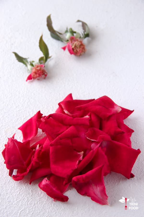 remove rose petals from flowers