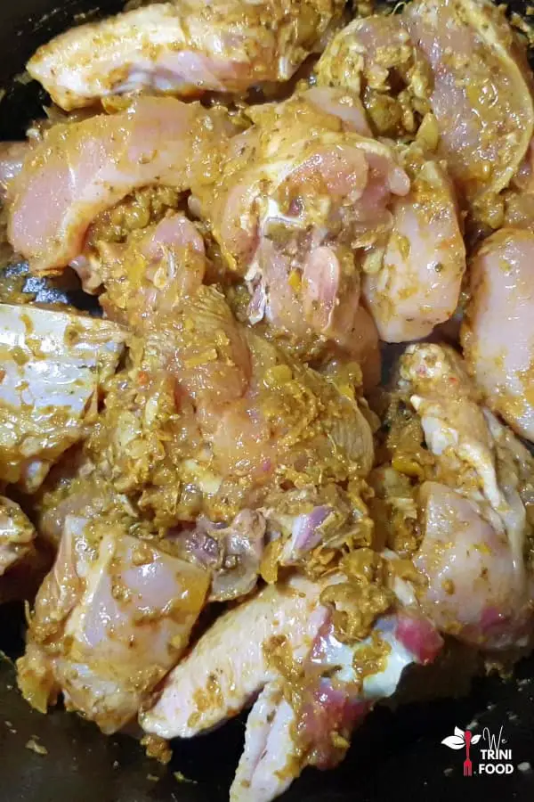 add chicken pieces to thick curry