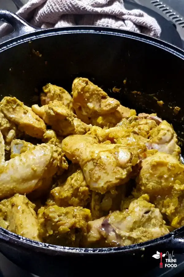 dried curry chicken in pot