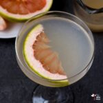 grapefruit margarita with half slice