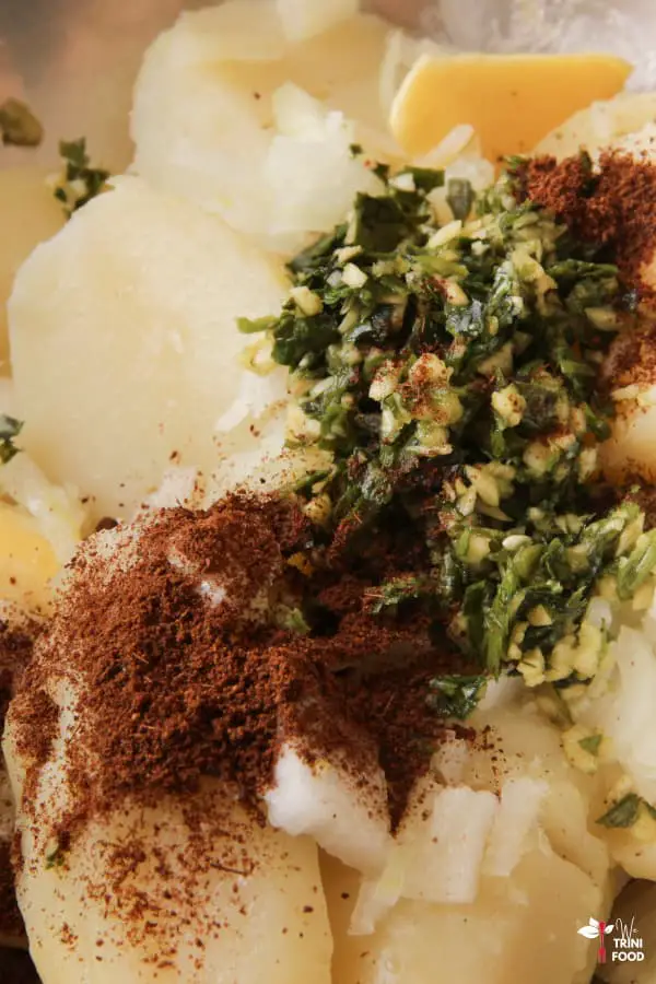 seasoned aloo with spices and seasoning