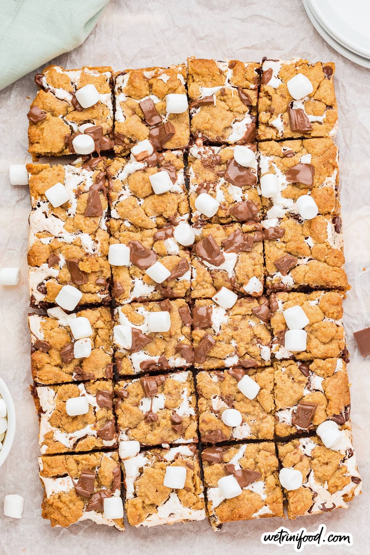cut s'mores cookie bars