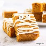 mummy pumpkin blondies featured