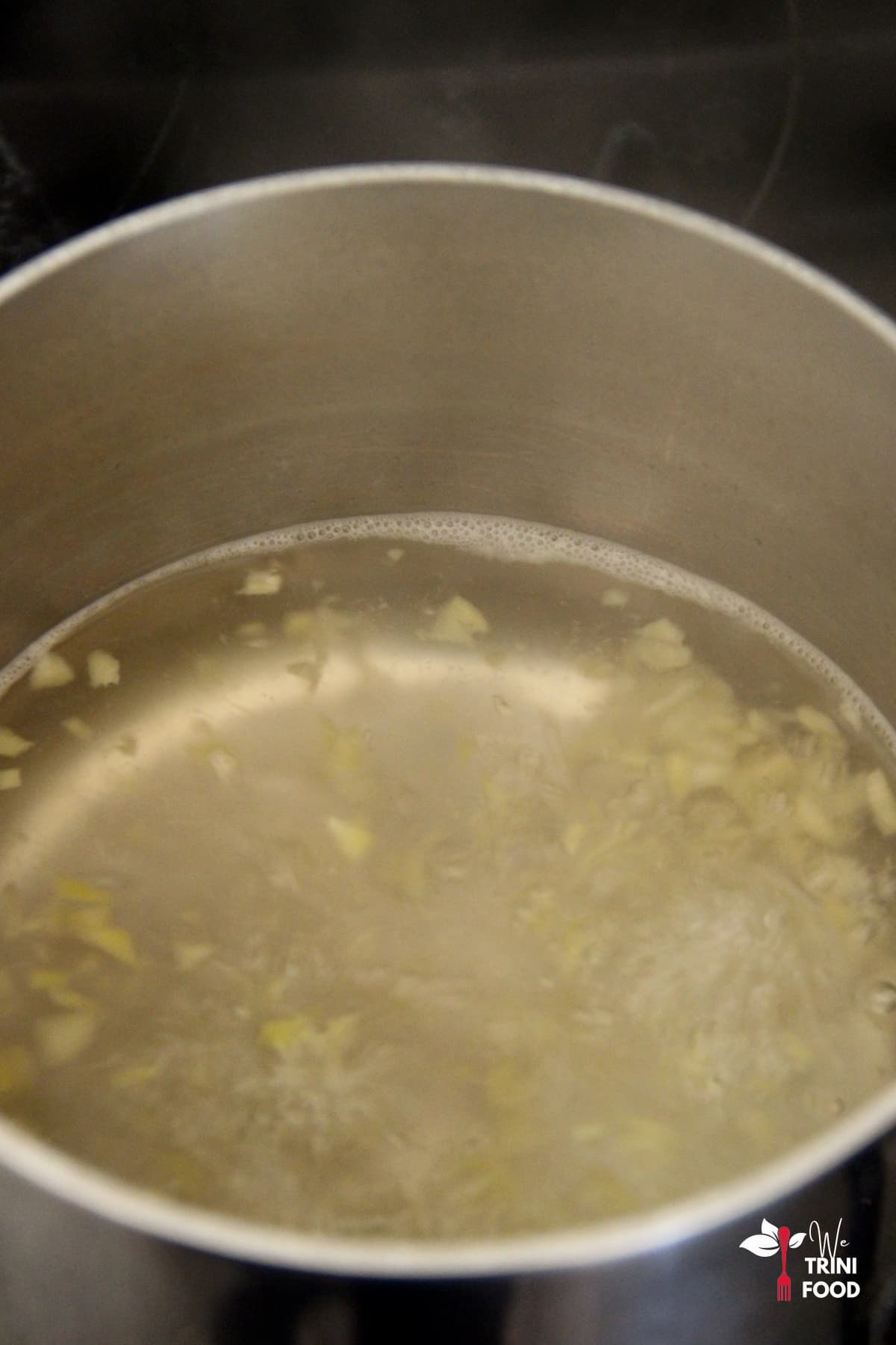 boiling water with ginger for tea