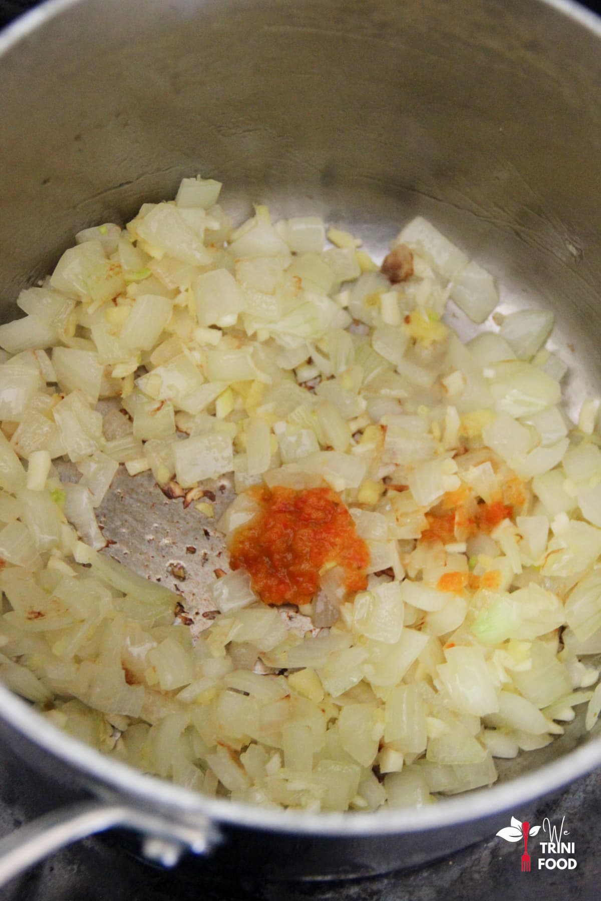 Add pepper sauce for carrot and ginger soup